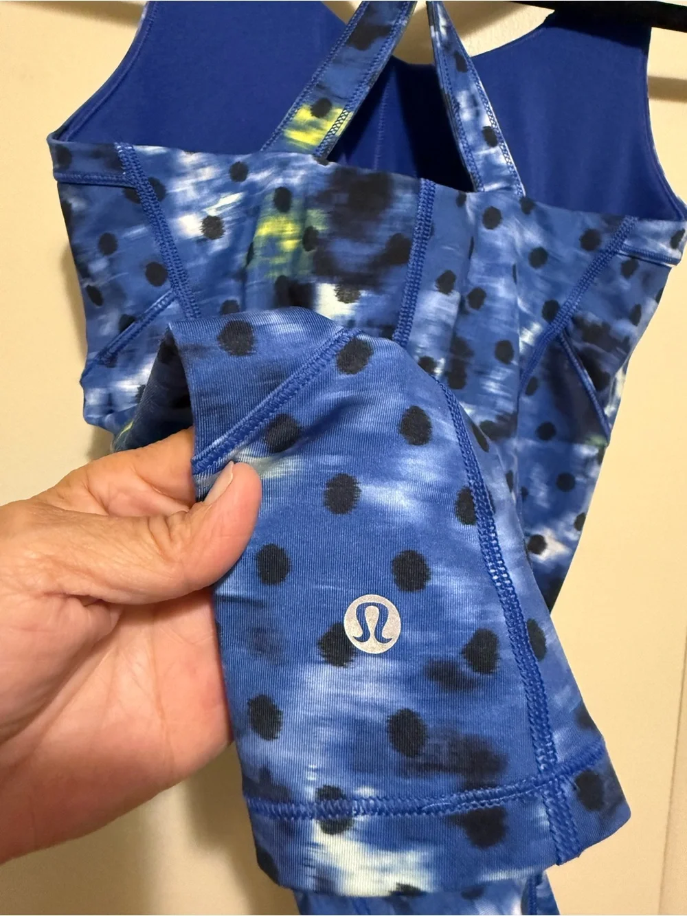 Lululemon Kanto Catch Me Tank size 4